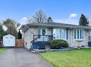 113 Sherwood Forest Dr, Markham, ON L3P 1P9