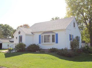 209 4th St NW, Nora Springs, IA 50458