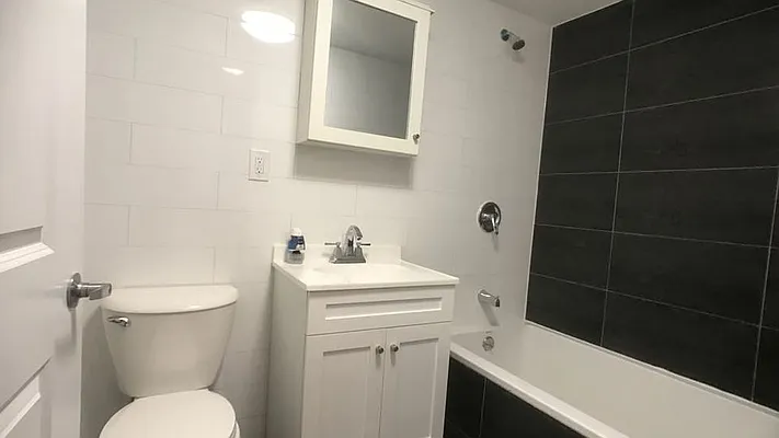 Rented by Nooklyn NYC LLC | media 12