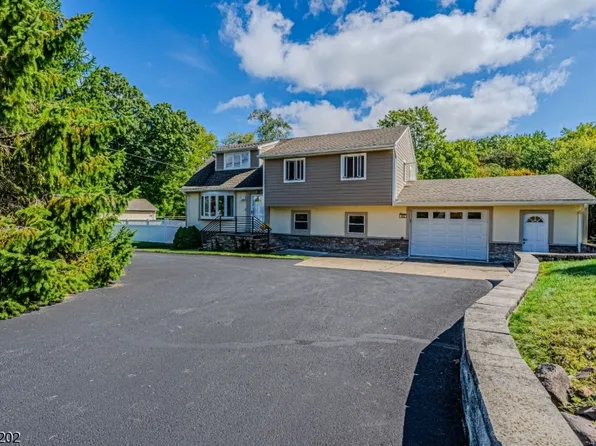 403 Rifle Camp Rd, Woodland Park, NJ 07424