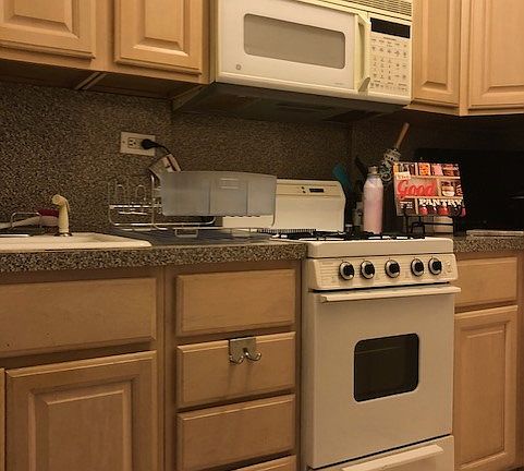4th image of 1202 2nd Ave #14A