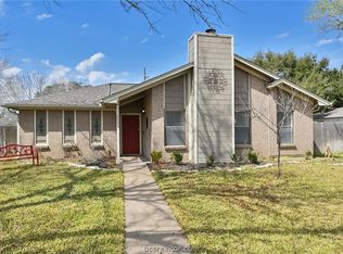 4748 Brompton Ln, Bryan, TX 77802