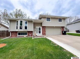 6101 S 43rd St, Lincoln, NE 68516