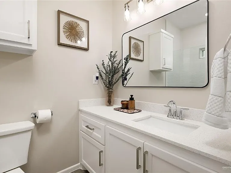 2813 E Harrison Ave #1 — Photo 10