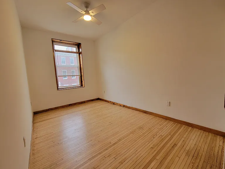1506 Green St #2F — Photo 11