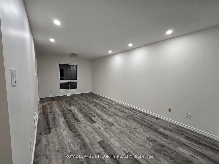 53 Sarrazin Way — Photo 3