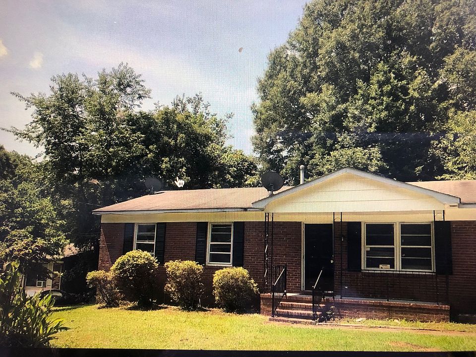 1st image of 607 Colebrook Dr