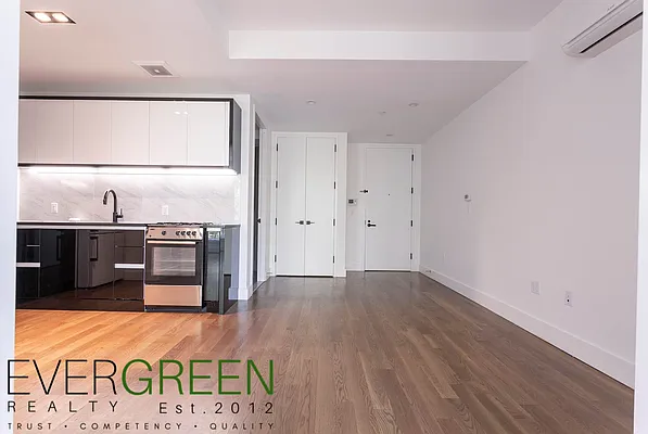 Rented by Emes Homes Realty LLC | media 18