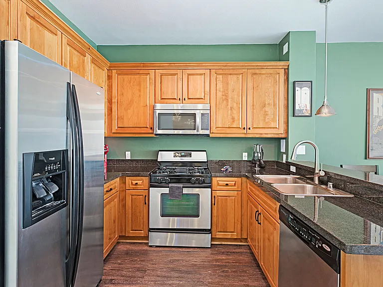 445 Island Ave #423 — Photo 6