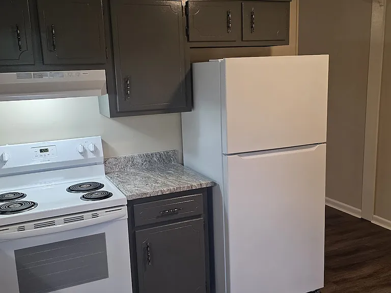 608 Morrison St #B — Photo 3