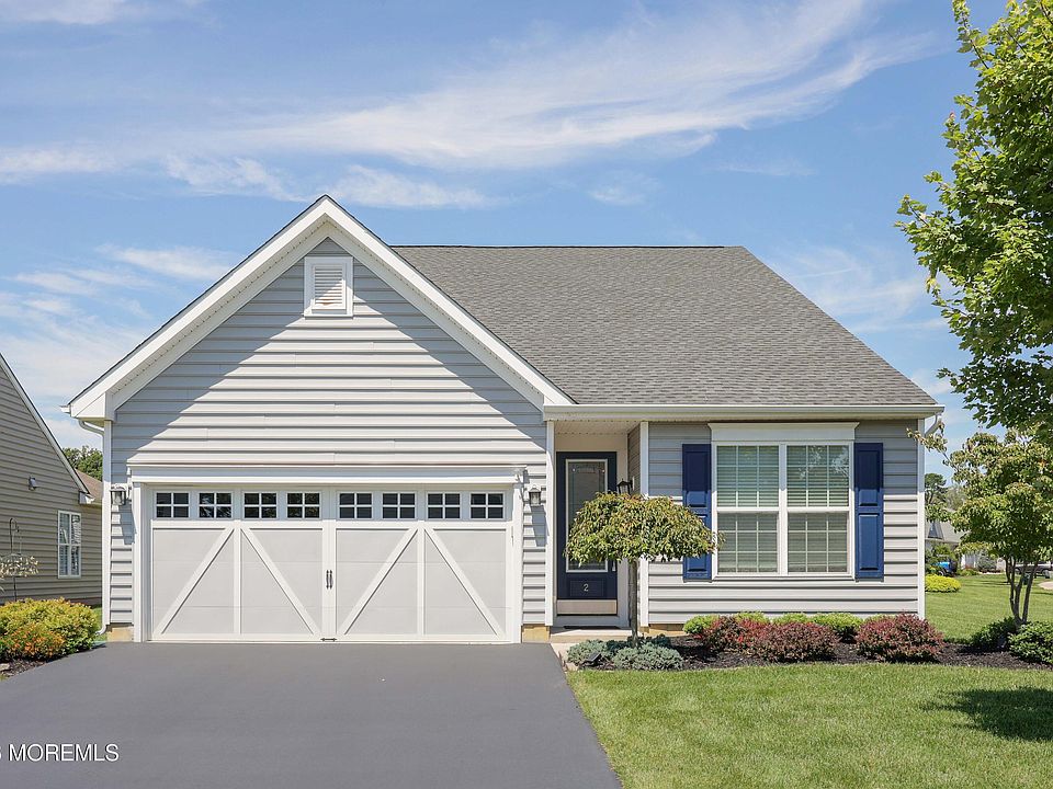 1st image of 2 Lily Pond Court