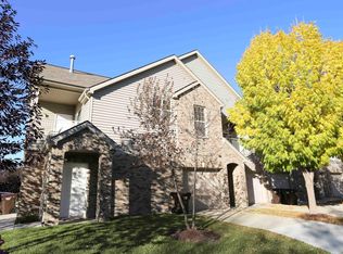 8330 Hollynn Ln APT 35, Lincoln, NE 68512