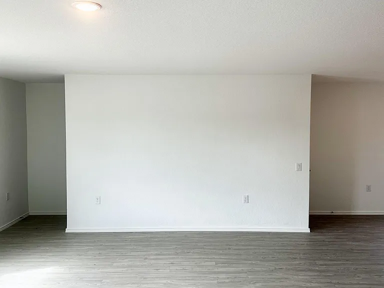 1159 Janzen Rd — Photo 5