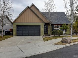 488 SW 28th St, Redmond, OR 97756