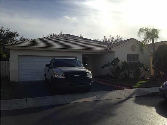 3rd image of 12450 NW 10th St