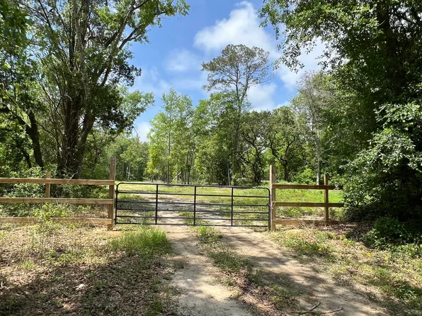 4239 Menge Ave, Pass Christian, MS 39571