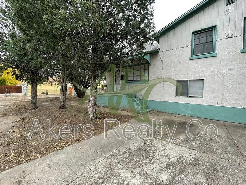 1 bed, 1.0 bath, 1170 sqft, $995 — Photo 2