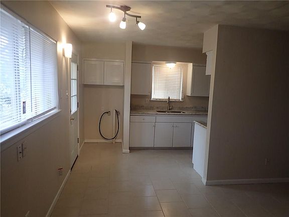 2nd image of 4633 S Dr W