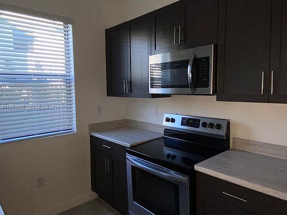 4th image of 13389 SW 287th Ter