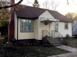 205 W Gloucester St, Gladstone, OR