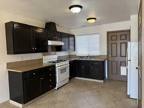 2805 Colibri Ct #3 — Photo 8