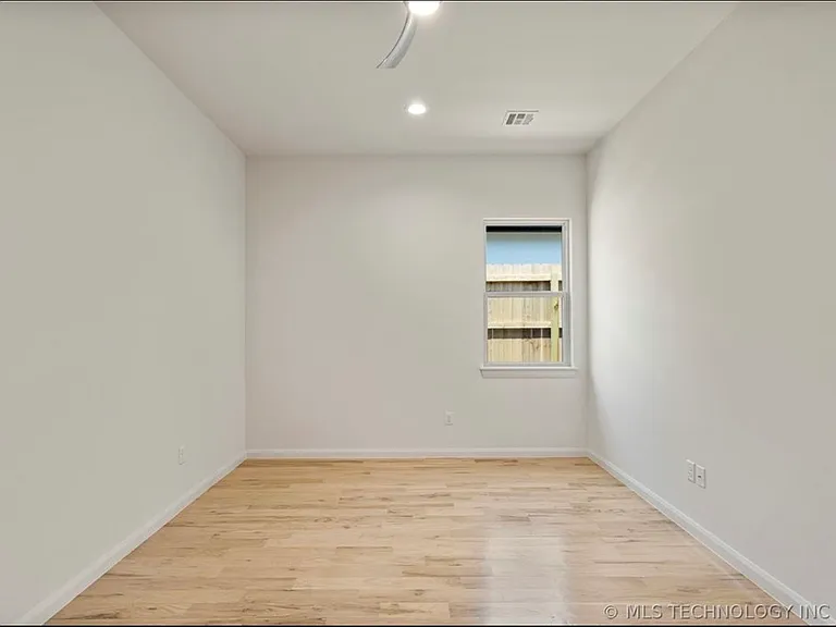 1501 N 1st St — Photo 18