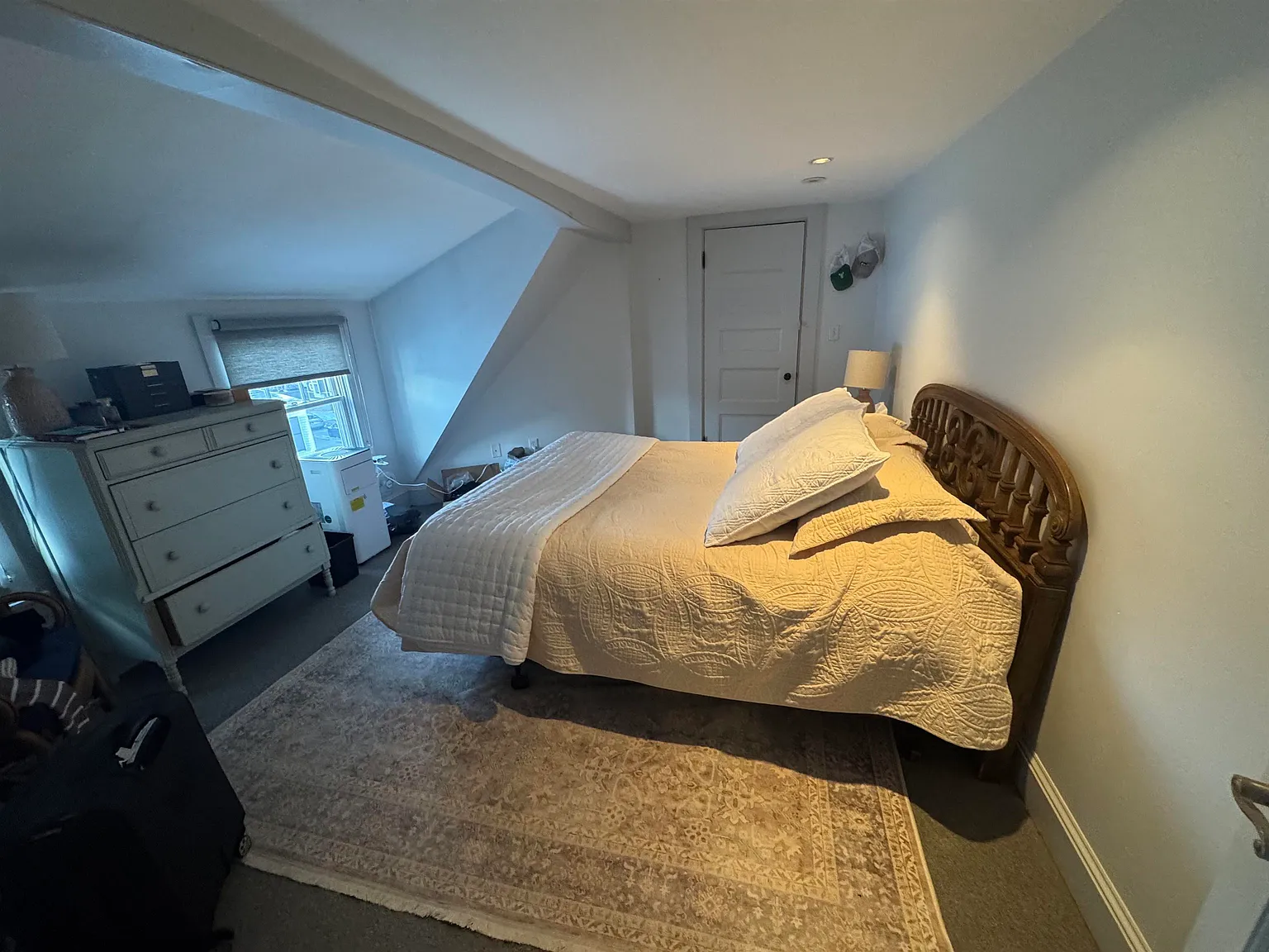 2 bed, 2.0 bath, 3758 sqft, $2,500 — Photo 4
