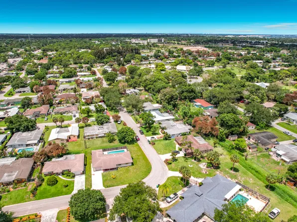 2402 Newport Drive, Fort Pierce, FL 34982