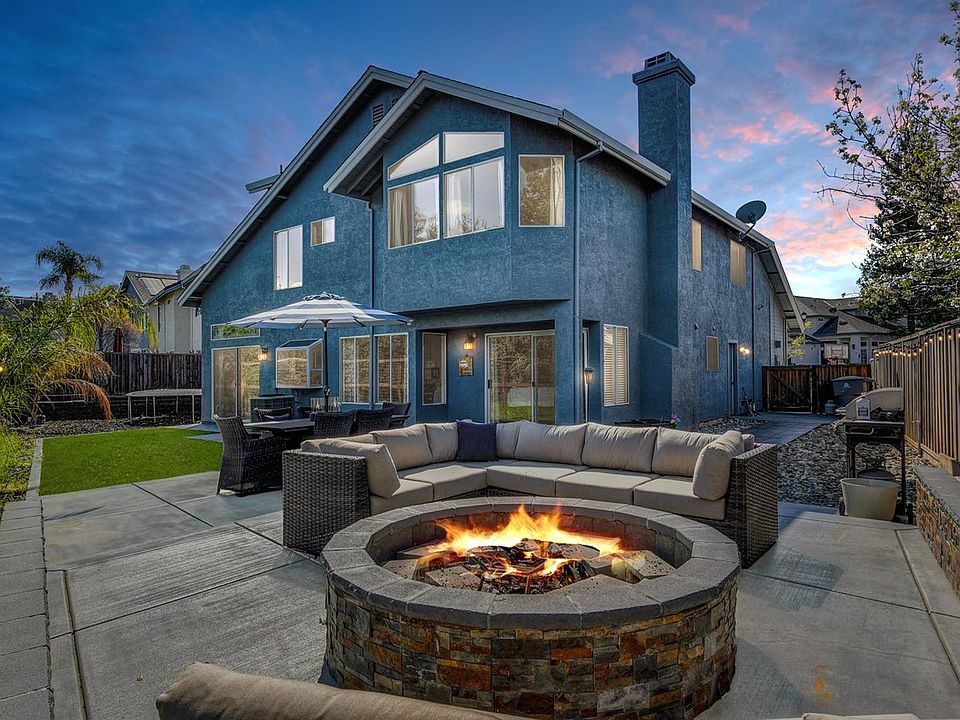 1st image of 5811 Pebble Creek Dr