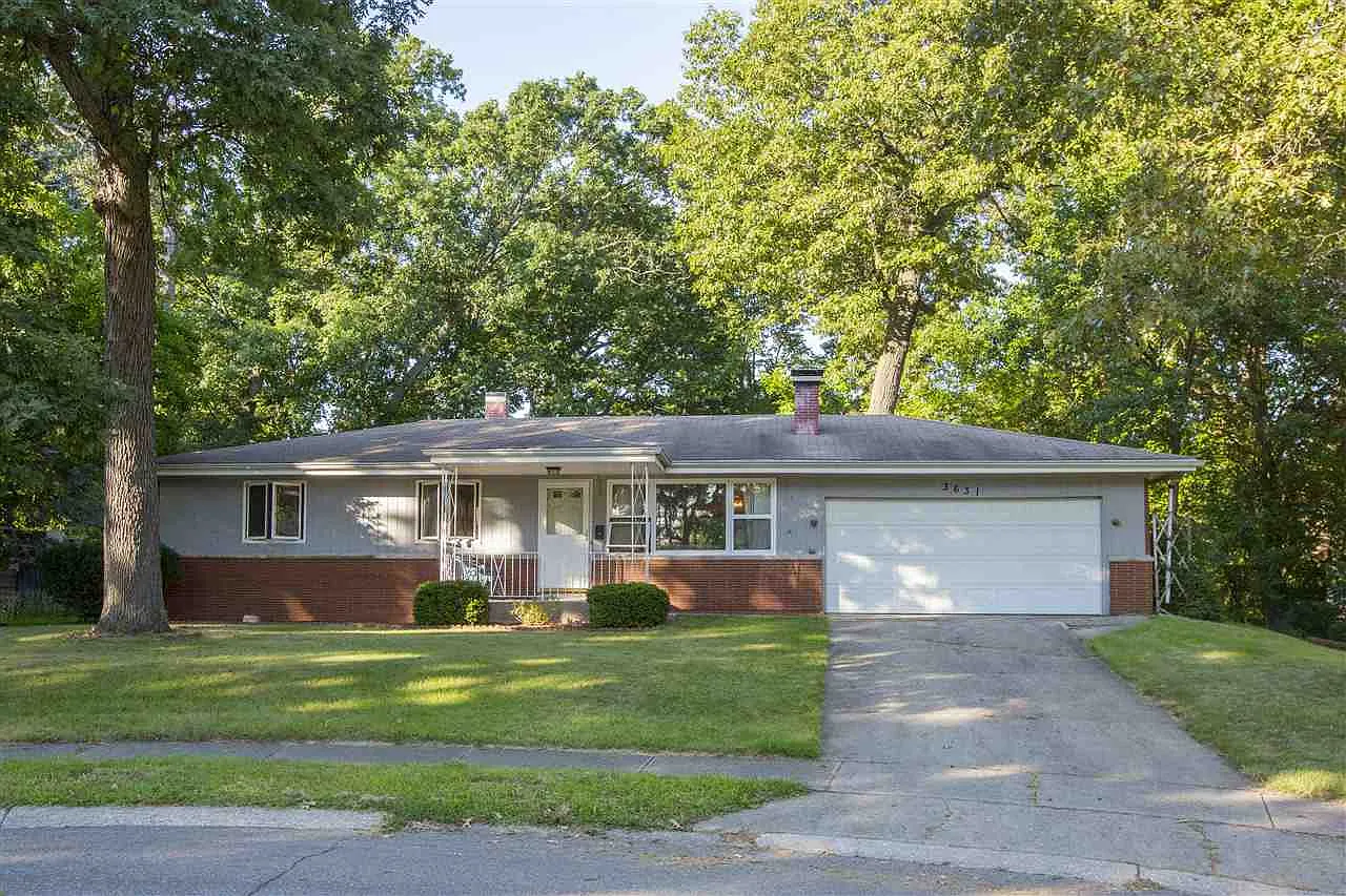 3631 Brentwood Dr photo 1