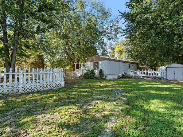 4155 N Runkle Dr, Warsaw, IN 46582