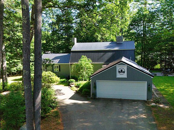 2nd image of 11 Robin Acres Drive
