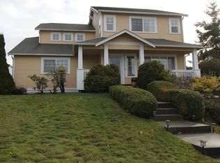 902 SW Upland Ct, Oak Harbor, WA 98277
