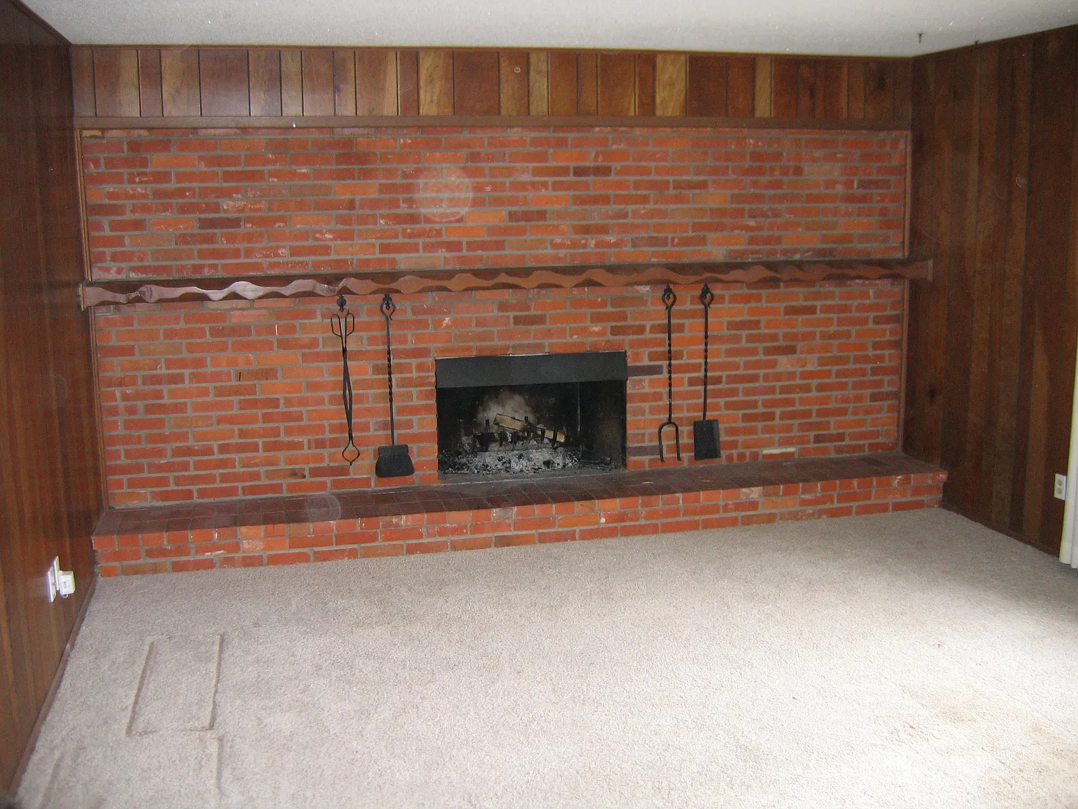 3 bed, 2227 sqft, $3,000 — Photo 2
