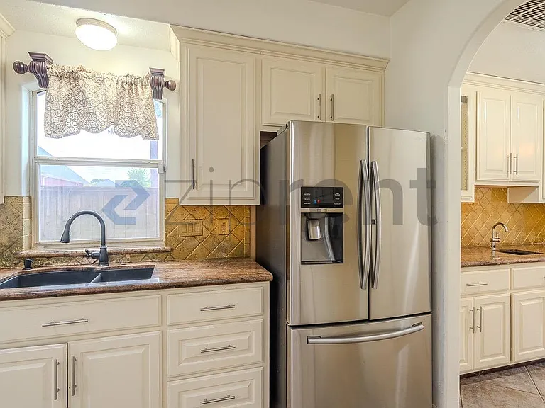 14911 Oxford Way — Photo 16