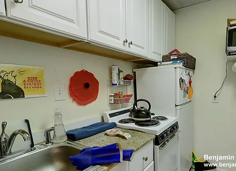 1063 Beacon St #11 — Photo 3