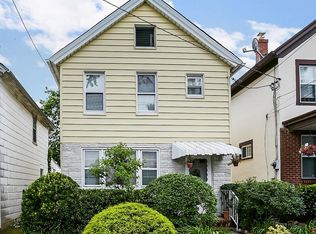 1008 148th St, Whitestone, NY 11357