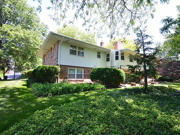 2nd image of 2940 Imperial Oaks Dr