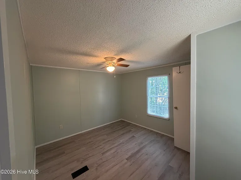 5556 Anchor Village Ln SE — Photo 5