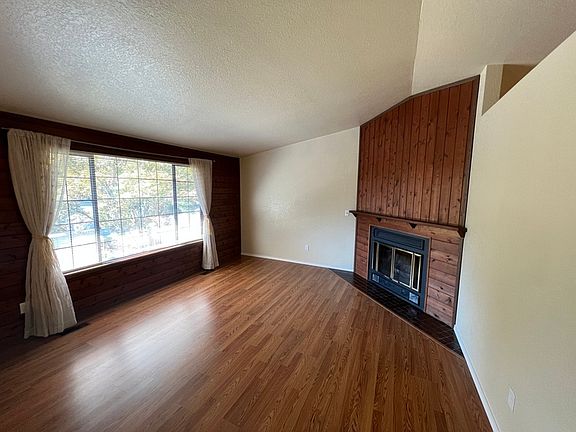 3rd image of 9732 NE 138th Pl