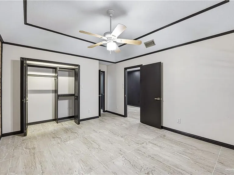 413 Toronto Ave — Photo 20
