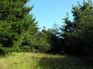 46610 Iversen Ln, Gualala, CA 95445