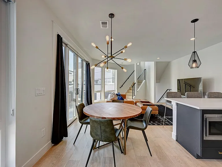3530 W Conejos Pl — Photo 3