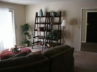 5701 E 96th Pl APT 203, Kansas City, MO 64137