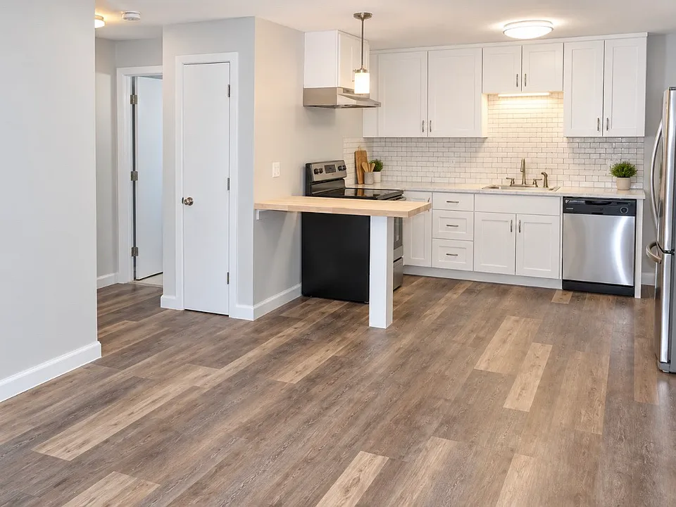 5 Turnpike Rd #317