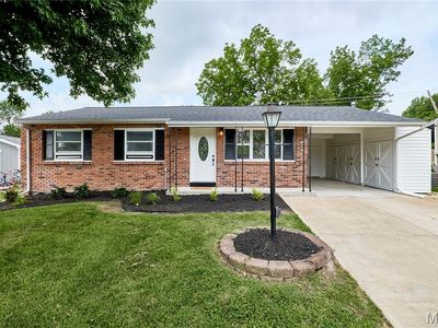 8 Jane Ct, Maryland Heights, MO, 63043