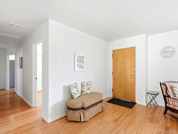 4th image of 4965 Milwaukee Street