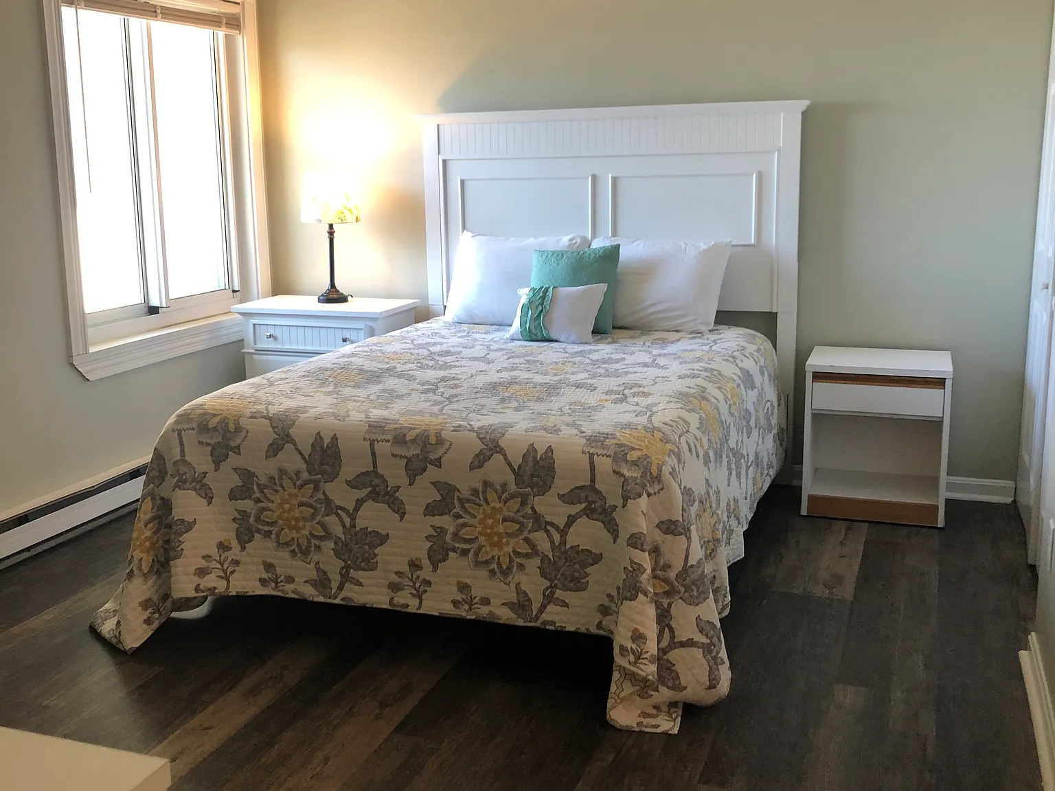 1 bed, 1.5 bath, 843 sqft, $1,700 — Photo 3