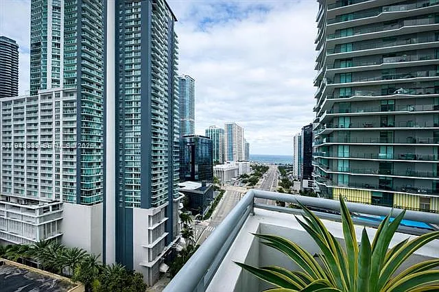 60 SW 13th St #4201 — Photo 25
