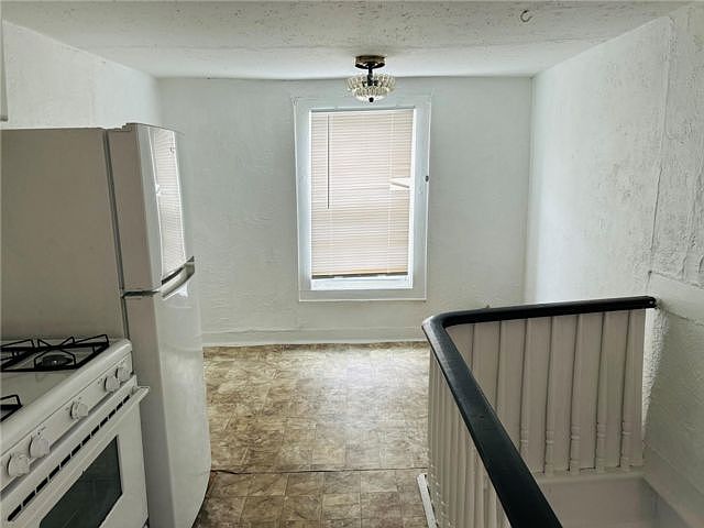 1st image of 17 Carll Ave